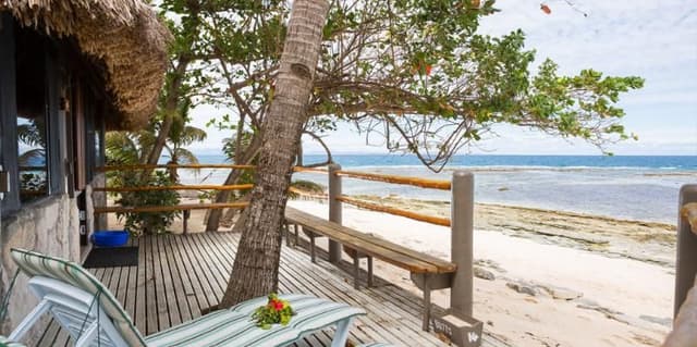 BUNGALOW BEACH FRONT