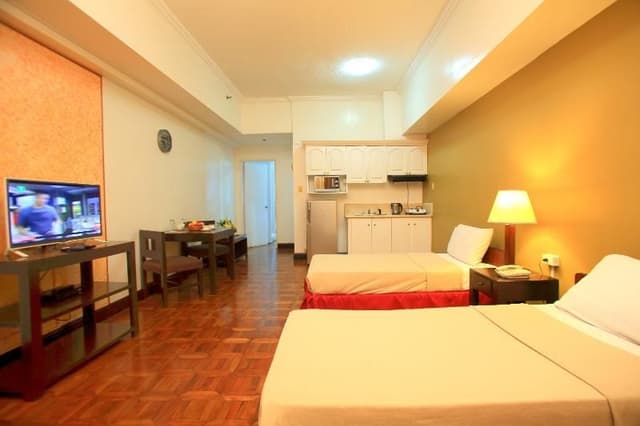 TRIPLE PREMIER ONE BEDROOM