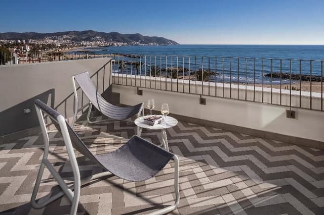 DOUBLE SEA VIEW