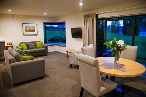 Two-Bedroom Apartment with Lake View