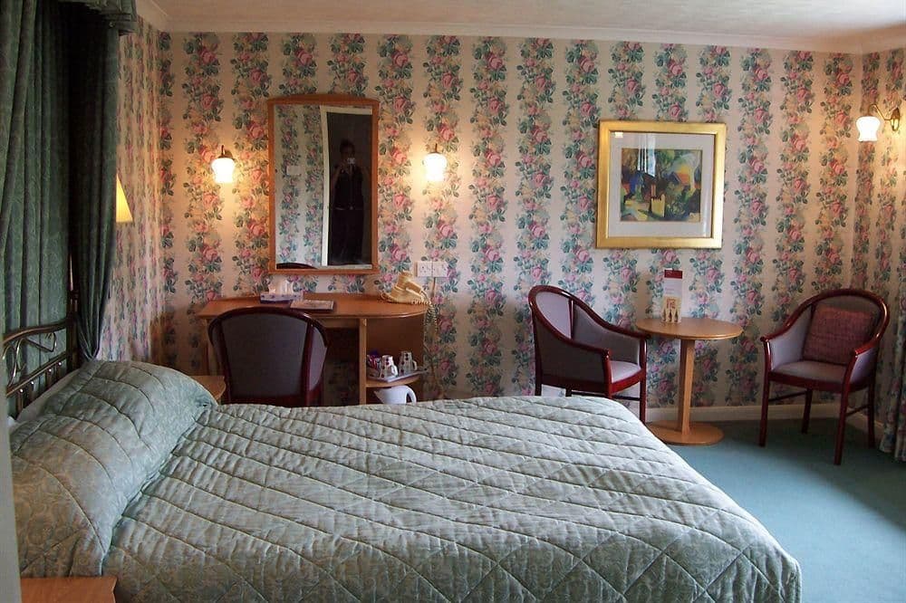 Boship Lions Farm Hotel