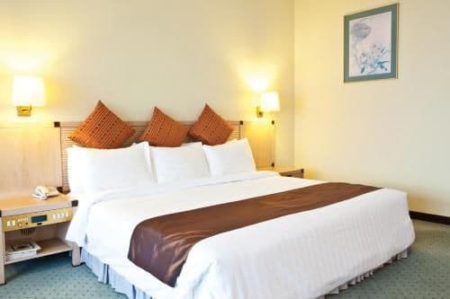 Deluxe Double or Twin Room with River View