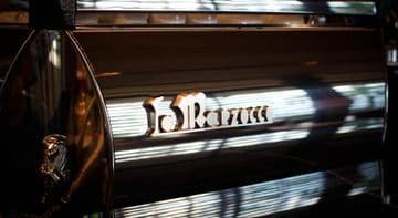 แอดลิบ บางกอก แอดลิบ บางกอก
