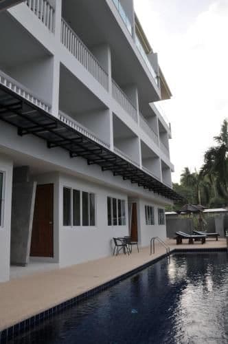 Deluxe Room Poolside