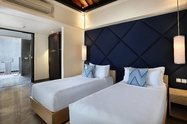 VILLA POOL VIEW TWO BEDROOMS