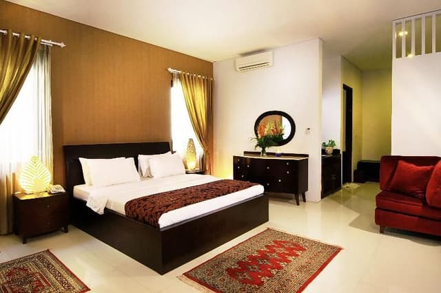 SUITE EXECUTIVE