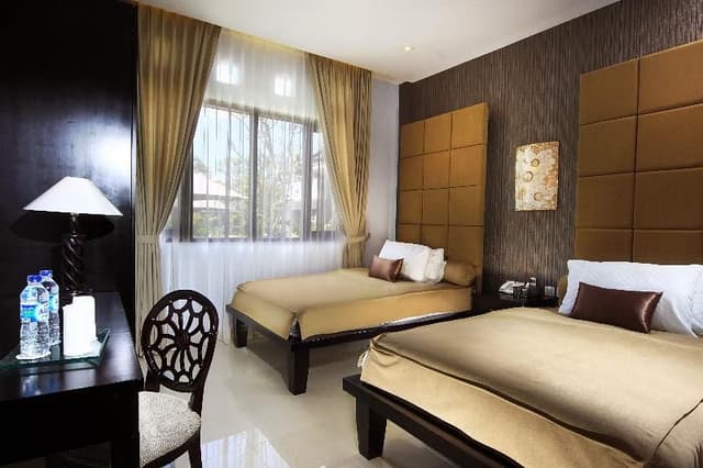 SUITE TWO BEDROOMS