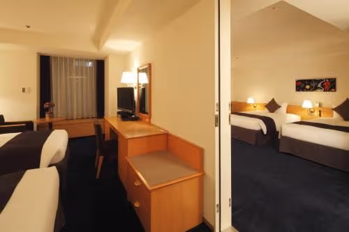 Two Connecting Twin Rooms - Non-Smoking