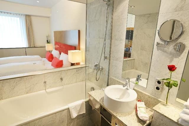 DOUBLE COMFORT