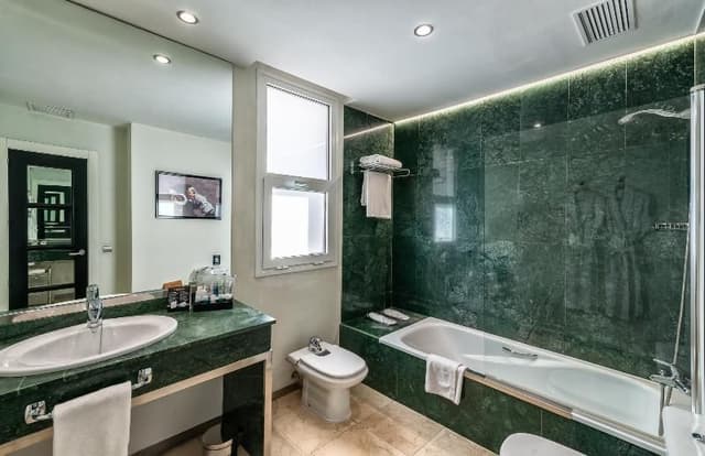 JUNIOR SUITE STANDARD