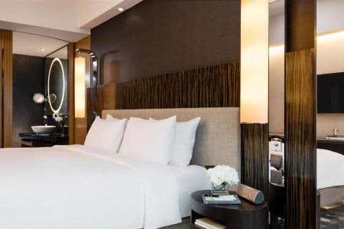 Club 36 King or Twin Room with Harbour View