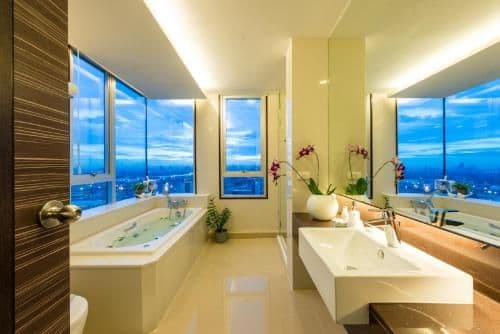 Large Three-Bedroom Suite