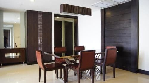 Large Three-Bedroom Suite