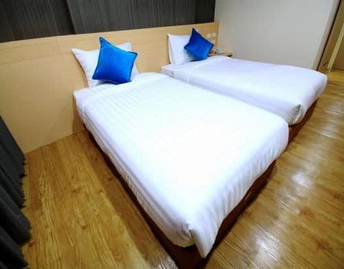 Superior Twin Room with City View