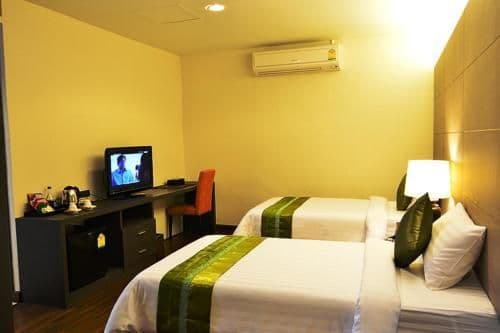 Deluxe Double or Twin Room