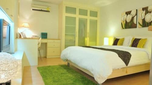 Superior One-Bedroom Apartment