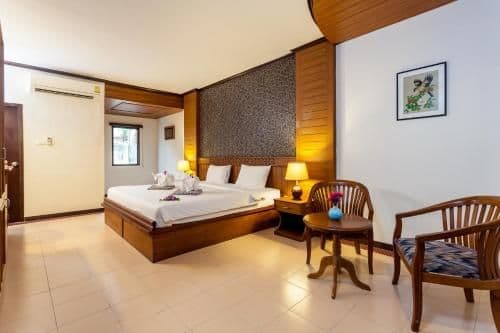 Deluxe Double or Twin Room