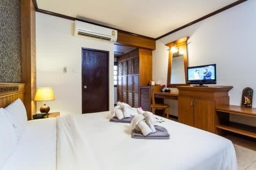 Superior King Bed
