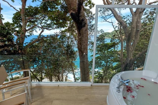 JUNIOR SUITE OCEAN VIEW