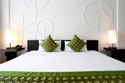 Deluxe Double or Twin Room with Pool Access