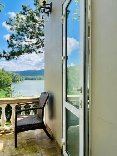 Junior Suite with Lake View