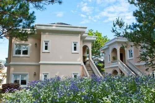 Deluxe Double or Twin Room with Pine Hill View