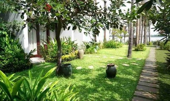 Vinh Hung Emerald Resort