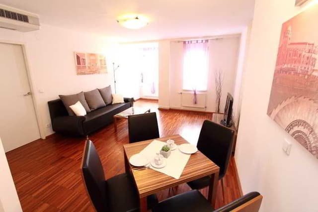 APARTMENT DELUXE