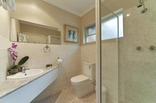 Queen Double Room