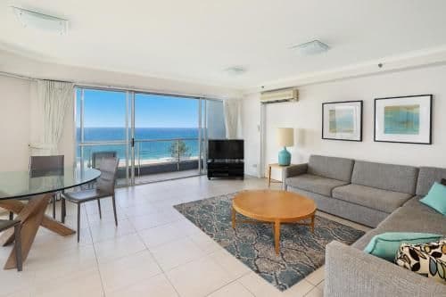 Deluxe Two-Bedroom Apartment with Ocean View