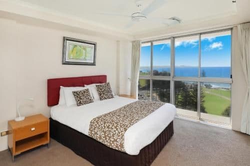 Deluxe Two-Bedroom Apartment with Ocean View