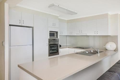 Deluxe Two-Bedroom Apartment with Ocean View