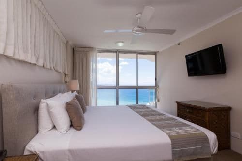 Three-Bedroom Apartment with Ocean View