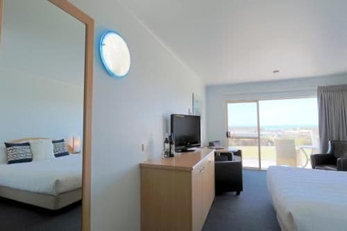 Panoramic Harbour View King Room - Unserviced (Adults only)