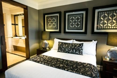 Deluxe Suite with Spa Bath