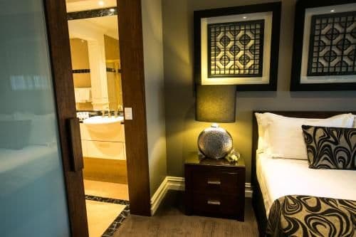 Deluxe Suite with Spa Bath