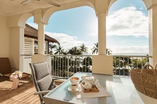 One-Bedroom Beachfront Apartment with Sea Views