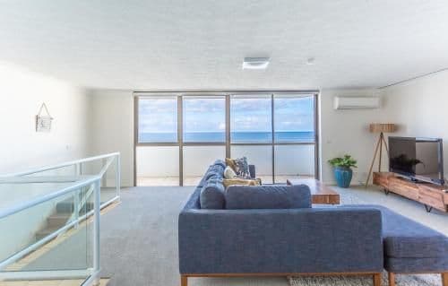 Three-Bedroom Penthouse Apartment with Ocean View