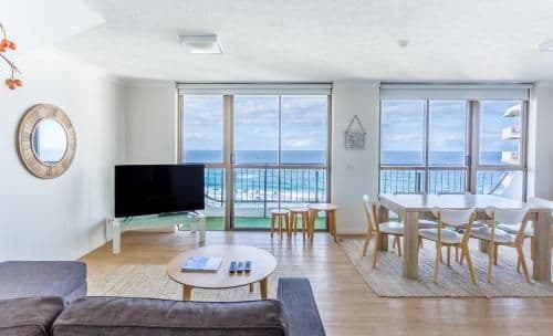 Three-Bedroom Penthouse Apartment with Ocean View