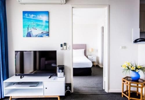 One-Bedroom Ocean View Apartment