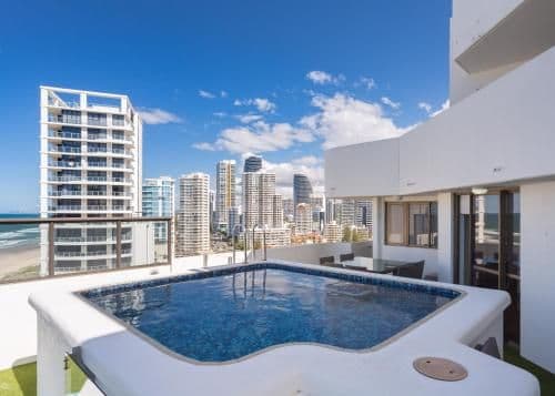 Three-Bedroom Penthouse Apartment with Ocean View