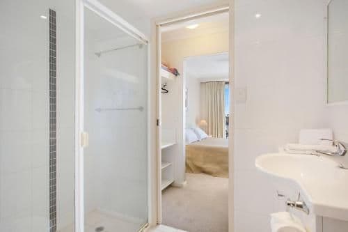 One-Bedroom Ocean View Apartment