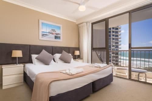 One-Bedroom Ocean View Apartment