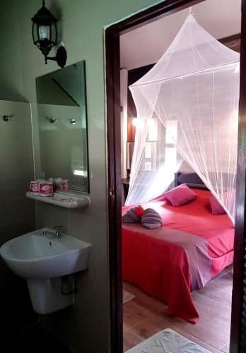 One-Bedroom Bungalow