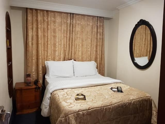 SINGLE WITH DOUBLE BED