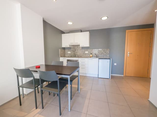 APARTMENT CAPACITY 4 ONE BEDROOM