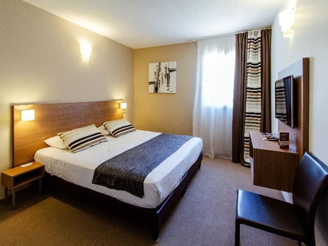 SUITE WITH TERRACE