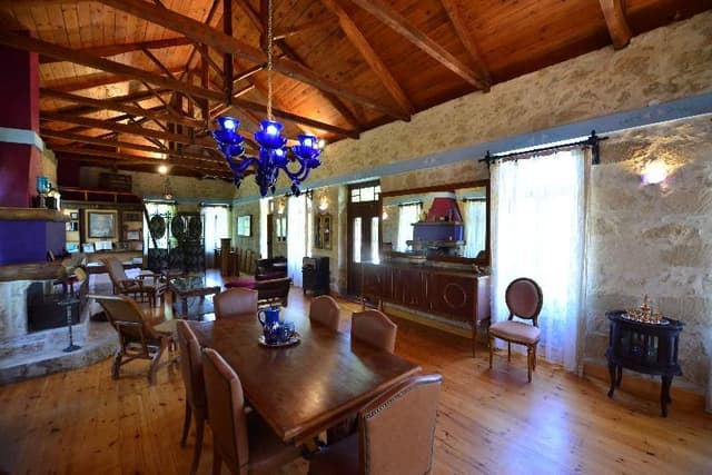 SUITE EXECUTIVE