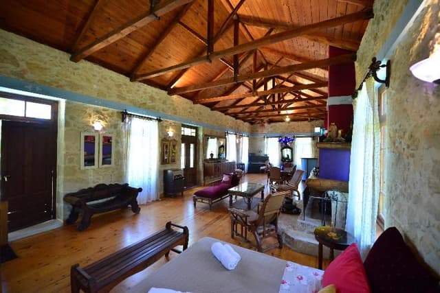 SUITE EXECUTIVE