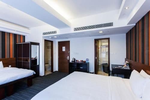 Premium Suite